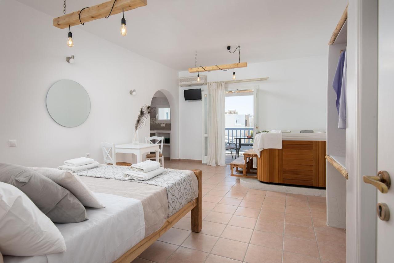 Aqua Naxos Apartments & Suites アギオス・プロコピオス エクステリア 写真