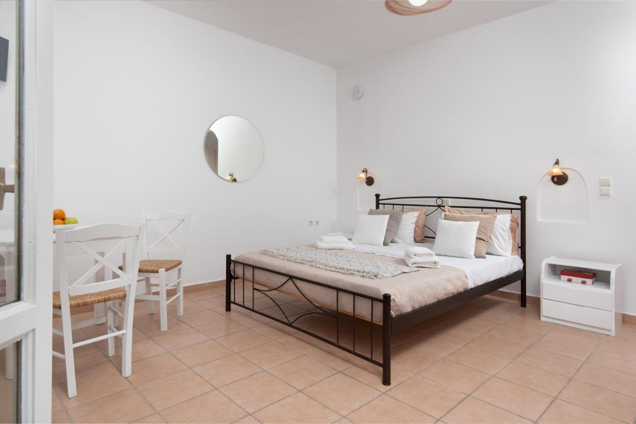Aqua Naxos Apartments & Suites アギオス・プロコピオス エクステリア 写真