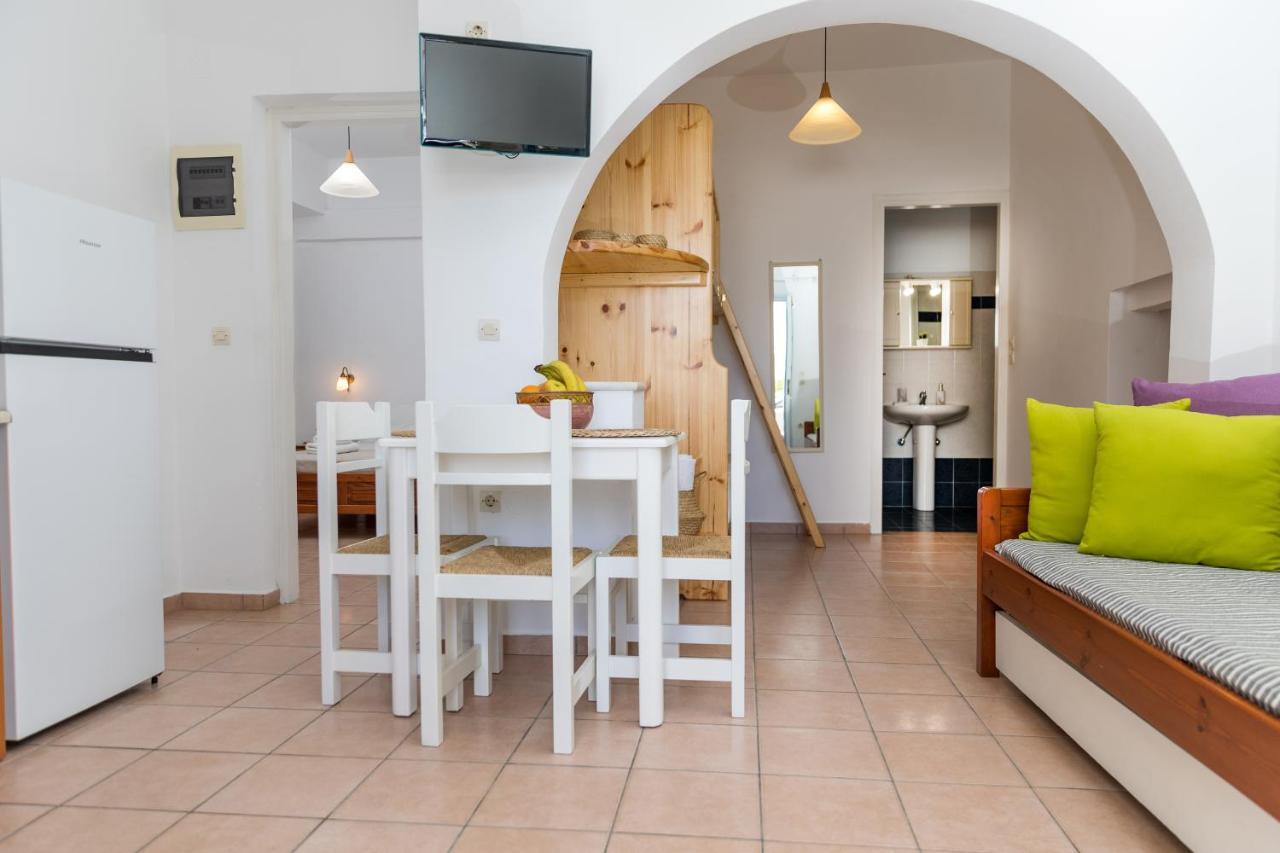 Aqua Naxos Apartments & Suites アギオス・プロコピオス エクステリア 写真