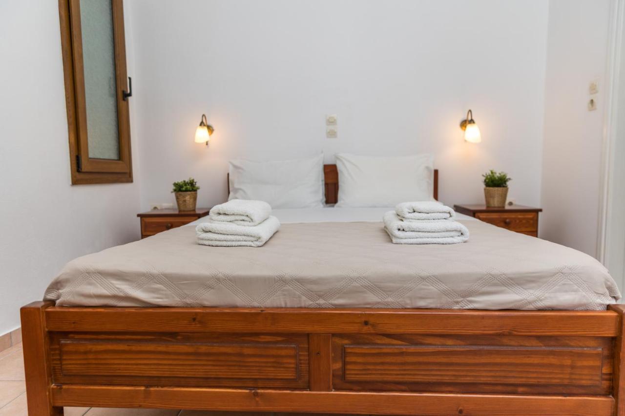 Aqua Naxos Apartments & Suites アギオス・プロコピオス エクステリア 写真